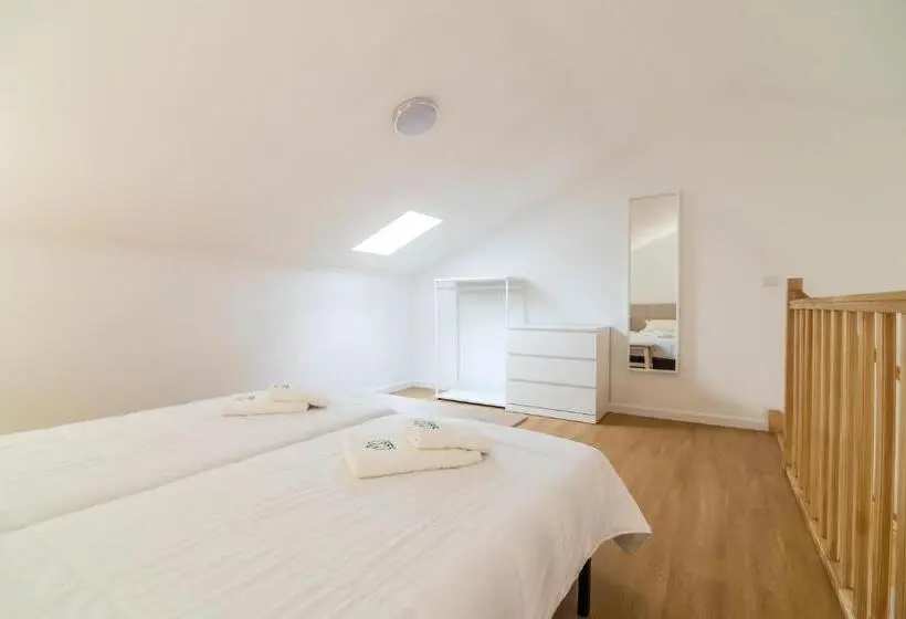 Deluxe-studio, Passal Hostel