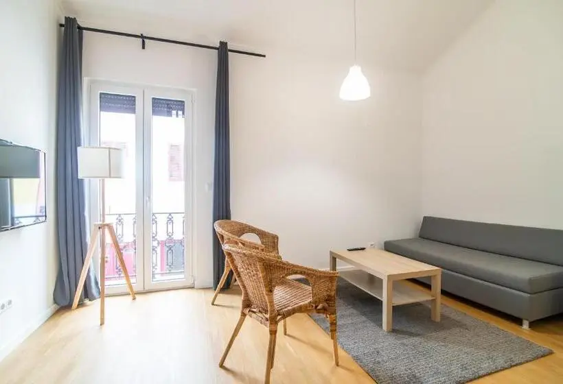 Deluxe-studio, Passal Hostel