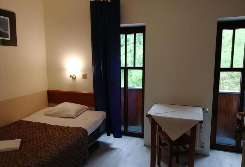 Номер Стандарт Индивидуальный, Rezydencja Na Skrócie