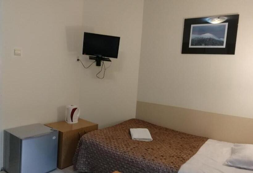 Номер Стандарт Индивидуальный, Rezydencja Na Skrócie