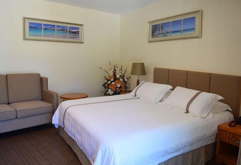 سوییت با چشم‌انداز دریا, Saipan Beach