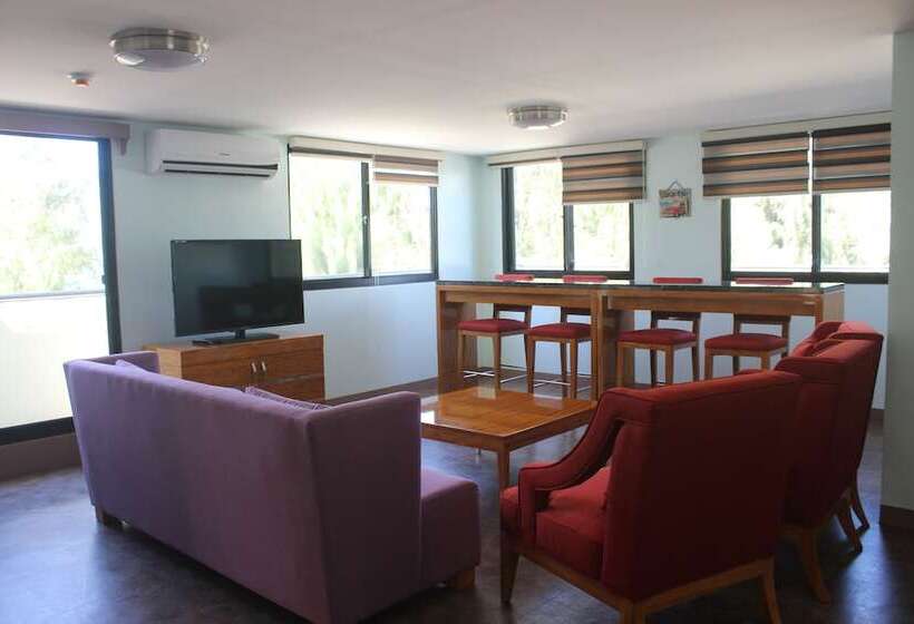 سوییت خانوادگی, Saipan Beach