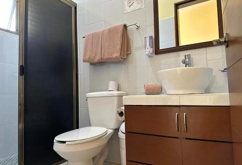 キングサイズベッドのスタンダードルーム, Selina Playa Del Carmen Hostel