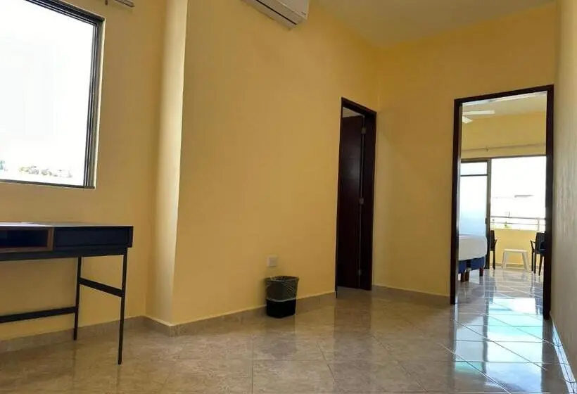 キングサイズベッドのスタンダードルーム, Selina Playa Del Carmen Hostel