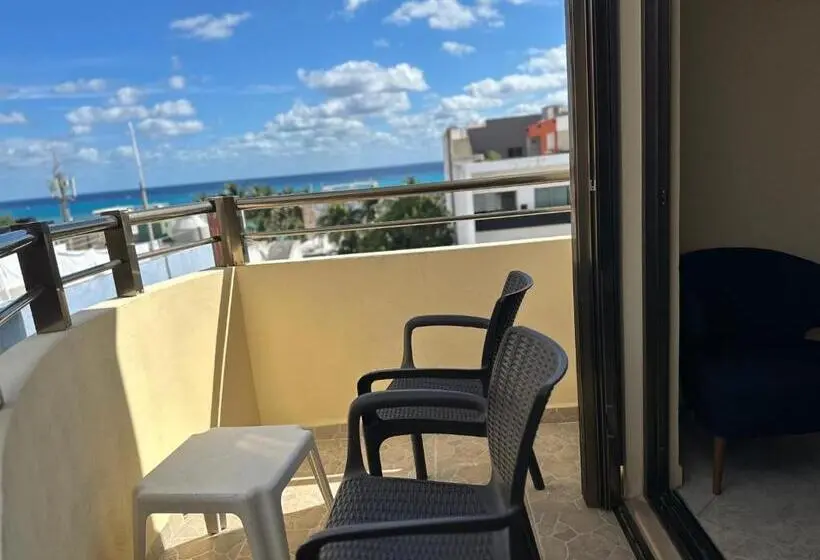 バルコニー付きスタンダードルーム, Selina Playa Del Carmen Hostel