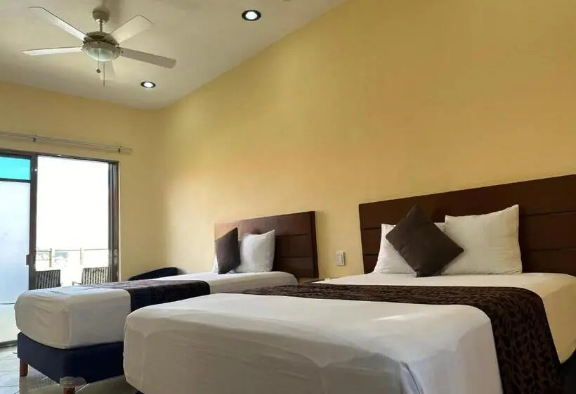 バルコニー付きスタンダードルーム, Selina Playa Del Carmen Hostel