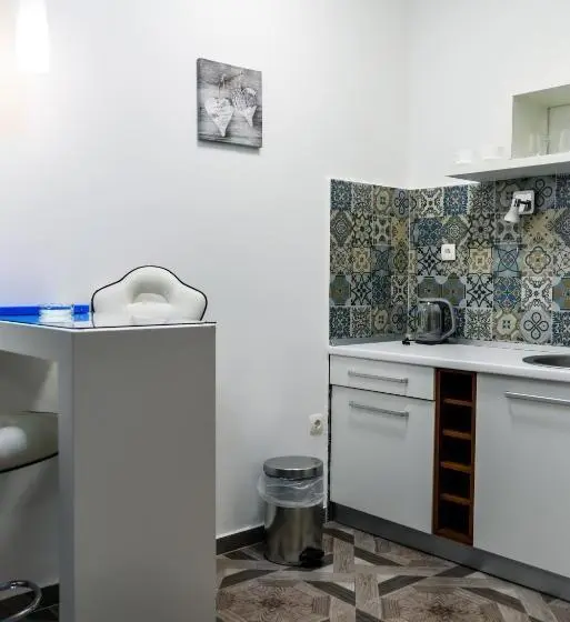 آپارتمان 1 خوابه, Garni Hotel Tianis
