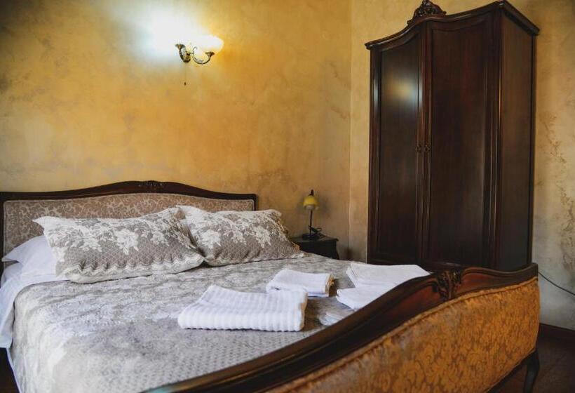 اتاق استاندارد, Garni Hotel Tianis