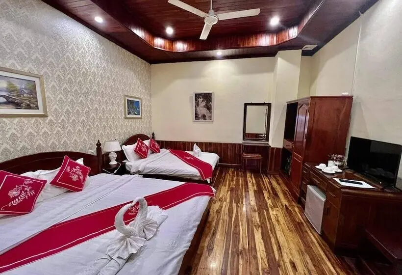 スーペリアトリプルルーム, Villa Phathana Royal View