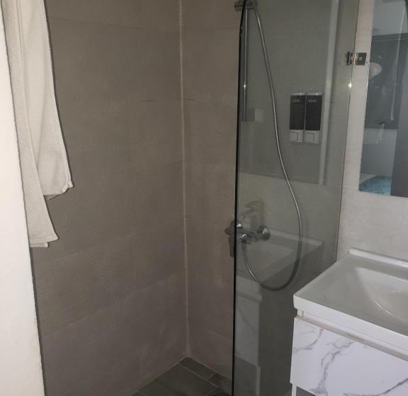 豪华房间, Agua Dulce