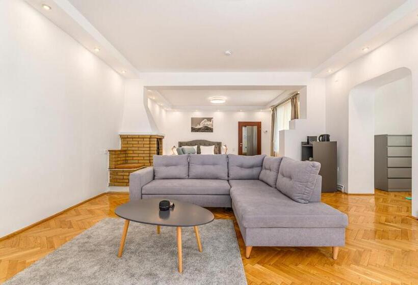 חדר דלוקס, Cedrus Boutique