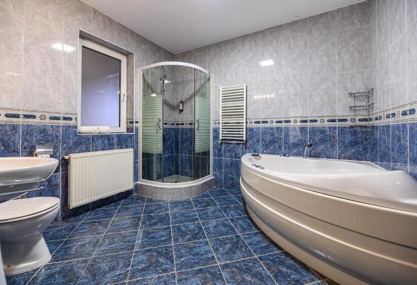 חדר סטנדרט עם מרפסת, Cedrus Boutique