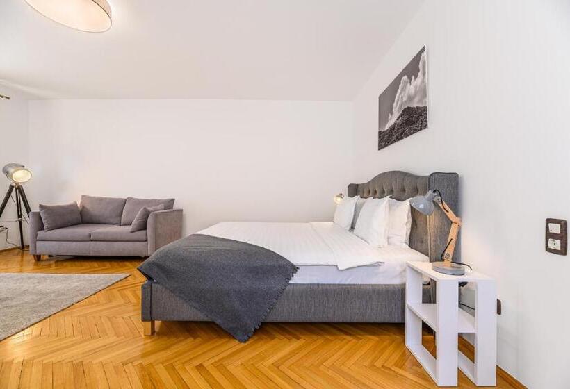 חדר דלוקס עם מרפסת טרסה, Cedrus Boutique