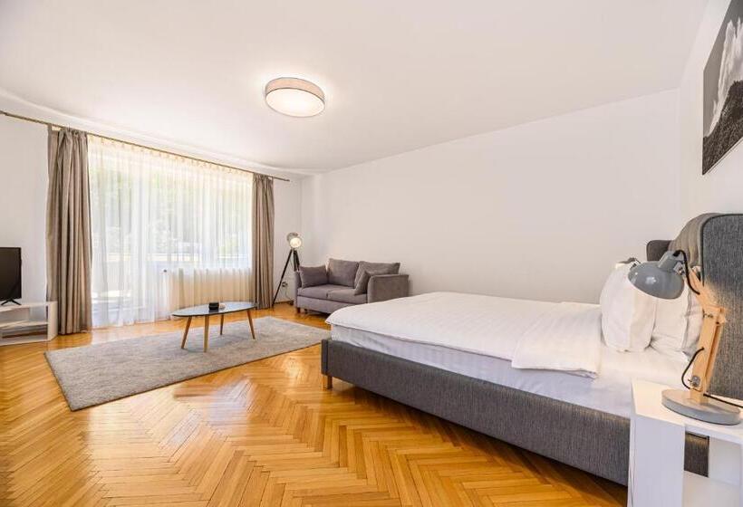 חדר דלוקס עם מרפסת טרסה, Cedrus Boutique