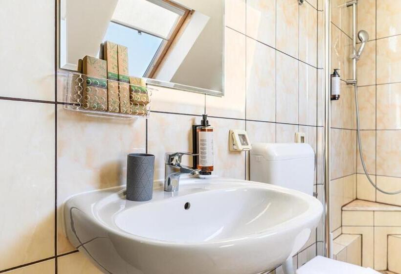 דירת דלוקס 2 חדרי שינה, Cedrus Boutique