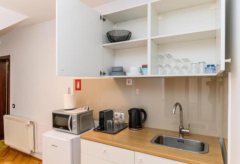 דירת דלוקס 2 חדרי שינה, Cedrus Boutique