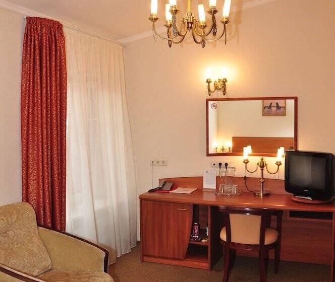 חדר סטנדרט, Natali