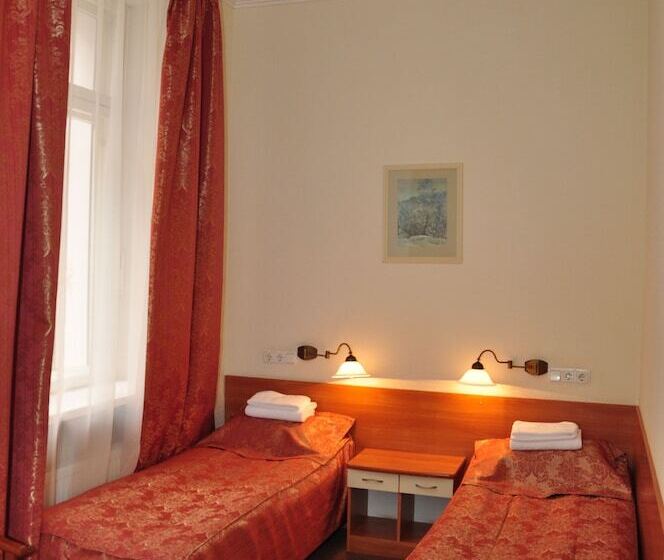 חדר סטנדרט, Natali