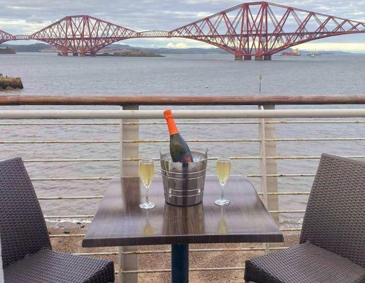 חדר קלאסי עם נוף לים, Orocco Pier