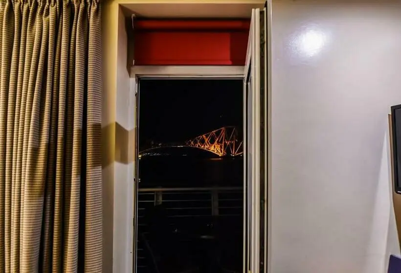 اتاق کلاسیک با چشم‌انداز دریا, Orocco Pier