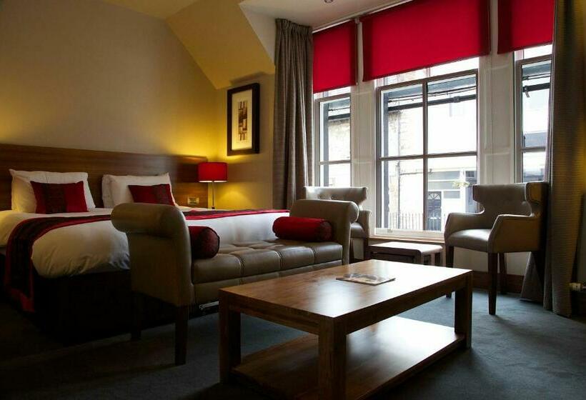 חדר אקזקיוטיב, Orocco Pier