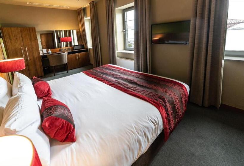 חדר אקזקיוטיב נוף לים, Orocco Pier