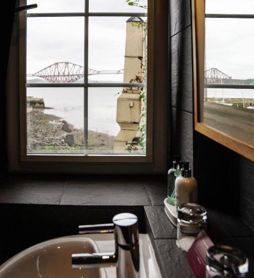 חדר אקזקיוטיב נוף לים, Orocco Pier