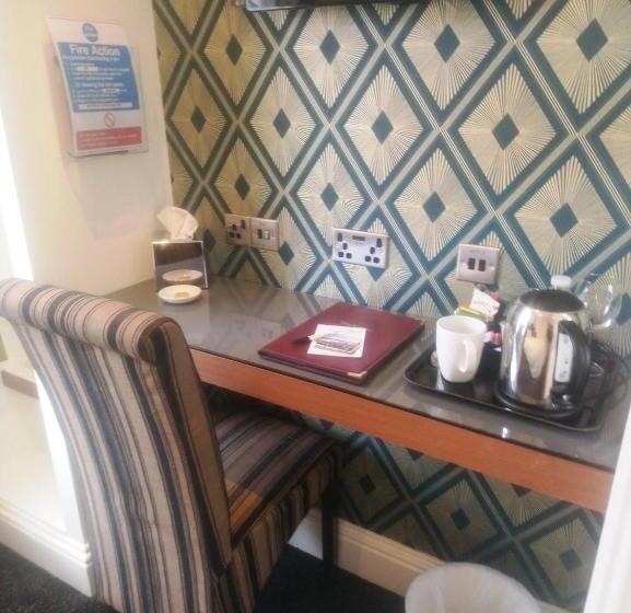 חדר דלוקס יחיד, The Gatsby Blackpool Formerly The Windsor