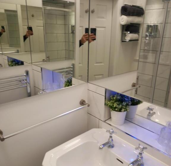 חדר סופריור עם מיטת קינג, The Gatsby Blackpool Formerly The Windsor