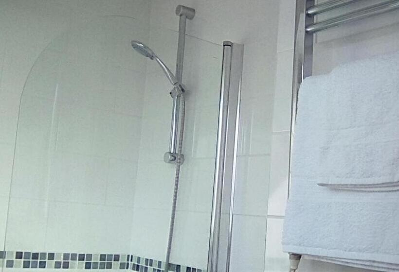 חדר סטנדרט עם מיטת קינג, The Gatsby Blackpool Formerly The Windsor