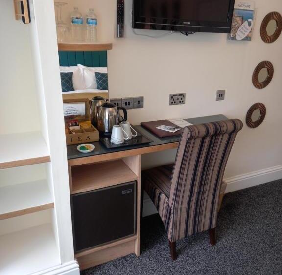 חדר דלוקס, The Gatsby Blackpool Formerly The Windsor