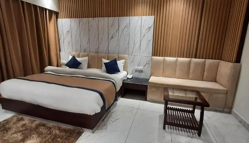 エクゼクティブスイート, Sparsh Hotel & Resort