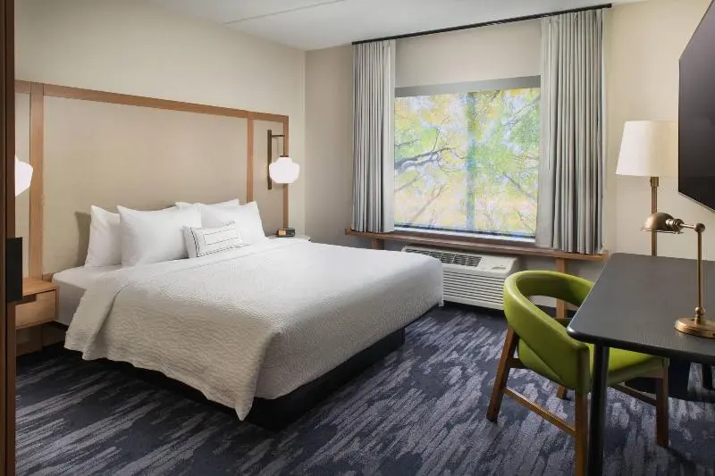Standard-huone King-vuode, Fairfield Inn & Suites By Marriott Athens