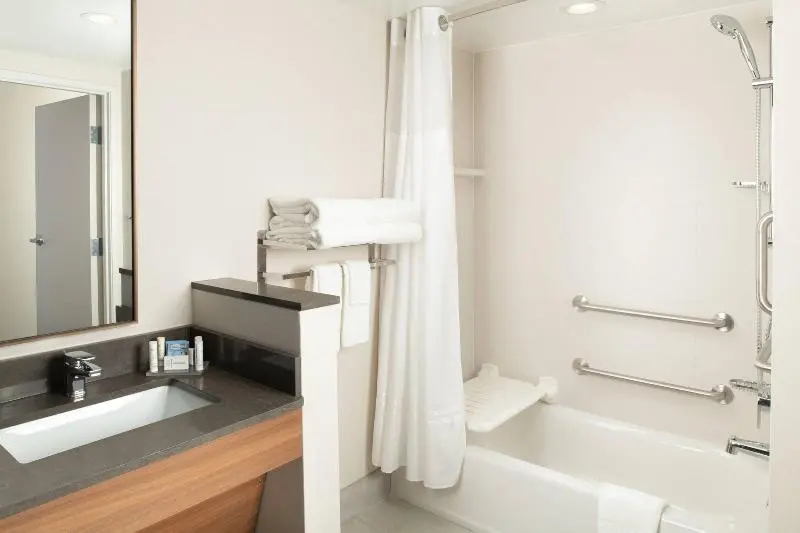 Standard-huone King-vuode, Fairfield Inn & Suites By Marriott Athens