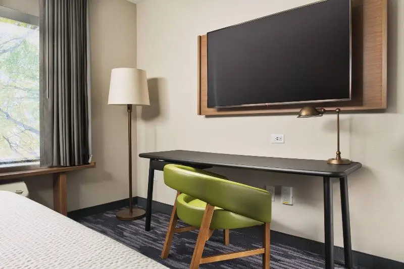 Standard-huone King-vuode, Fairfield Inn & Suites By Marriott Athens