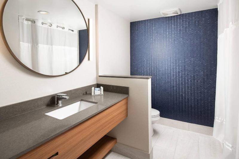 غرفة قياسية سرير كينج, Fairfield Inn & Suites By Marriott Athens