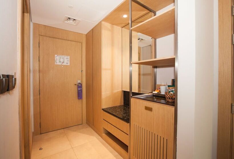 Номер Стандарт Смежный, Flora Inn Hotel Dubai Airport