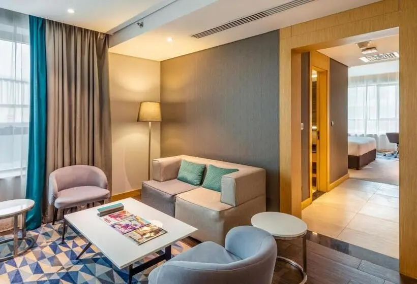 سوییت اجرایی, Flora Inn Hotel Dubai Airport