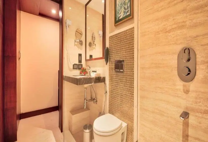 スイート, Golden Tulip Essential Jaipur