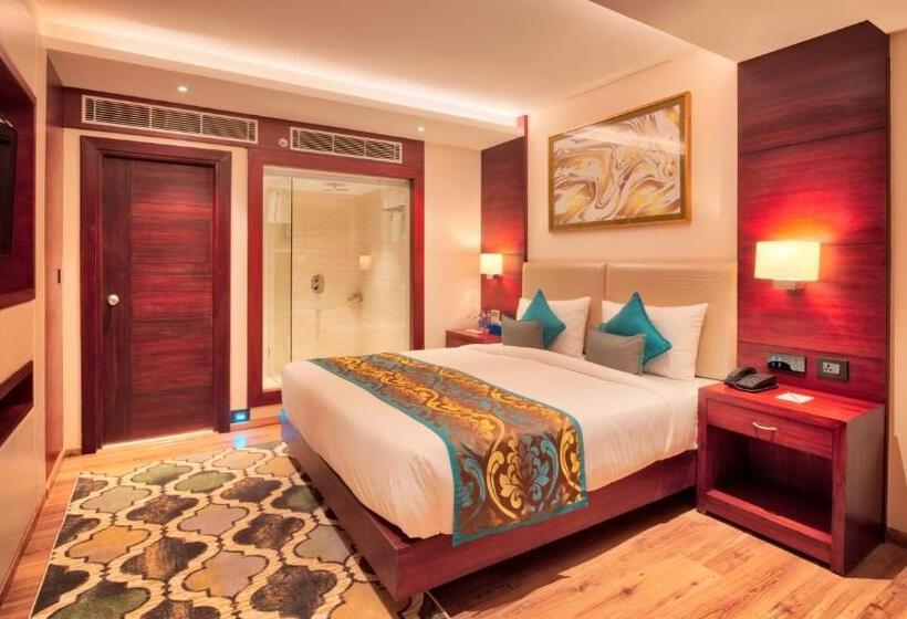 Suite, Golden Tulip Essential Jaipur