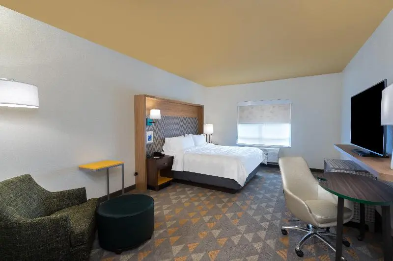 スイート, Holiday Inn & Suites Memphis Southeast Germantown, An Ihg