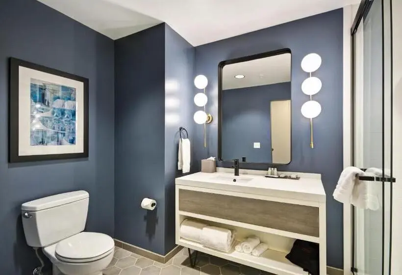 身障者適用キングサイズベッドルーム, Indigo Kansas City   The Crossroads, An Ihg