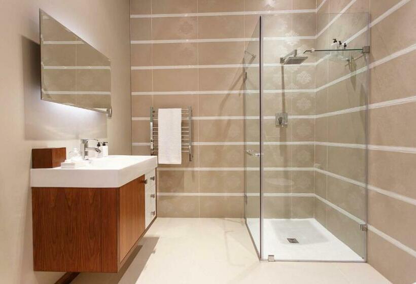 Deluxe Suite King Bed, Sonas Boutique