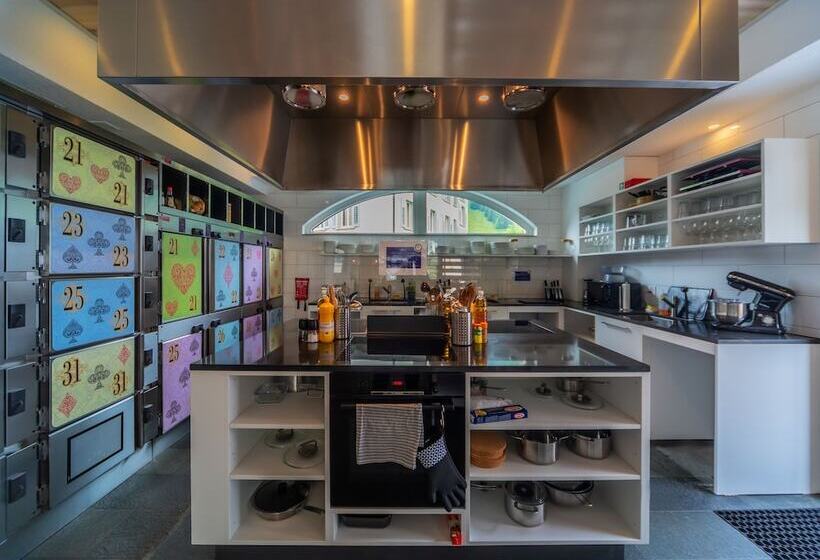 家庭间, Grand Your Home With Common Kitchens With Self Check In