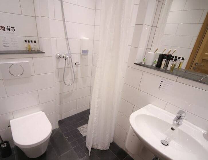 四人标准间, Grand Your Home With Common Kitchens With Self Check In