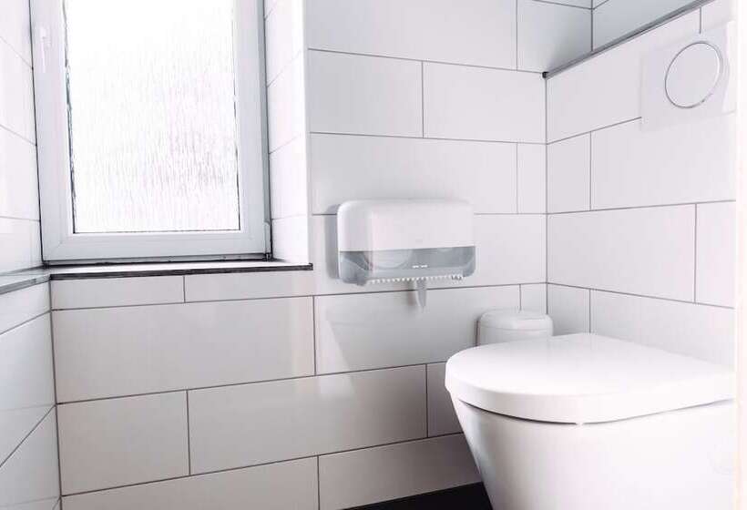 Четырехместный Номер Стандарт, Grand Your Home With Common Kitchens With Self Check In