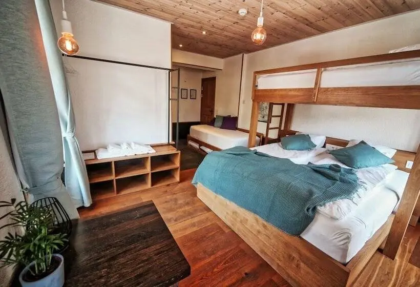 スタンダード４人部屋, Grand Your Home With Common Kitchens With Self Check In