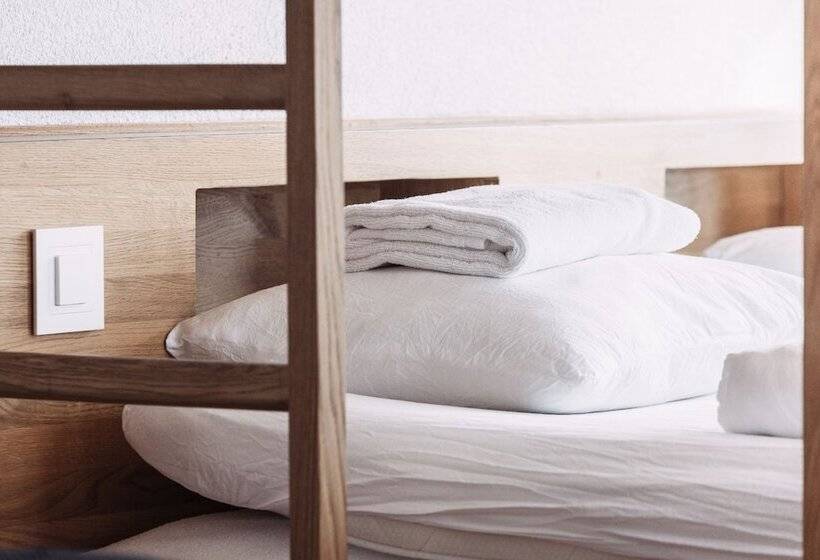 四人标准间, Grand Your Home With Common Kitchens With Self Check In