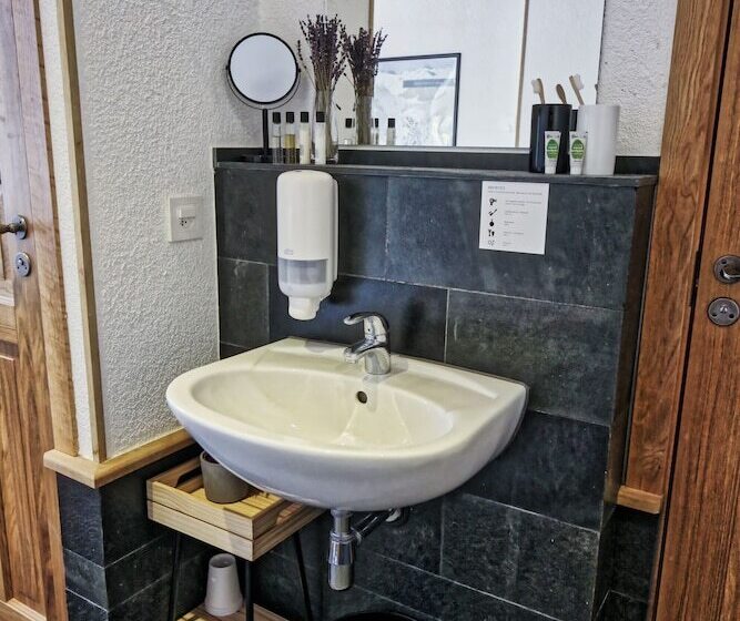 家庭间, Grand Your Home With Common Kitchens With Self Check In