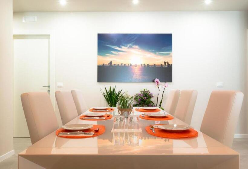 带阳台的高级房间, Photoguest B&b